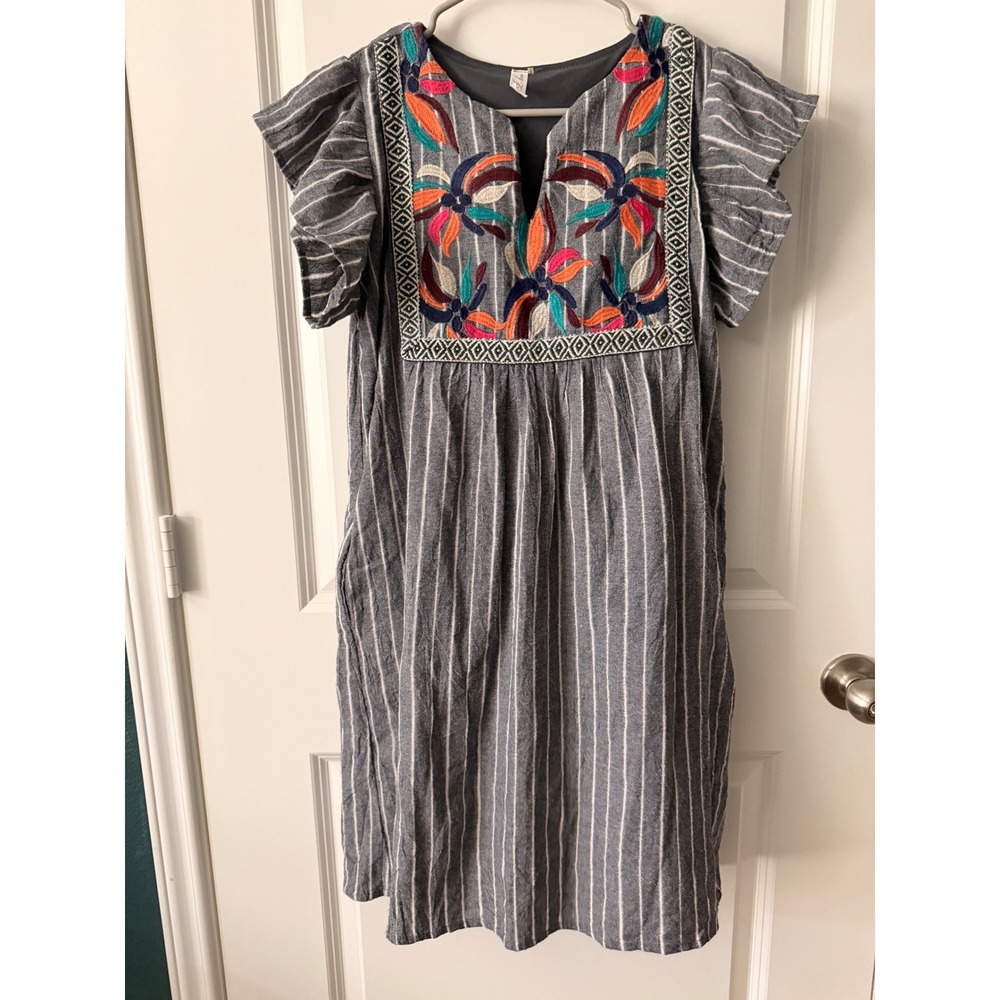 L Love Women Grey Striped Embroidered Boho Flutter Sleeve Shift Dress Small